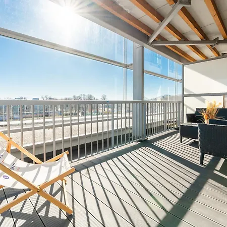 LABA Kołobrzeg Royal Tulip Sand apartament prywatny, Basen w CENIE, Schwimmbad im PREIS-3